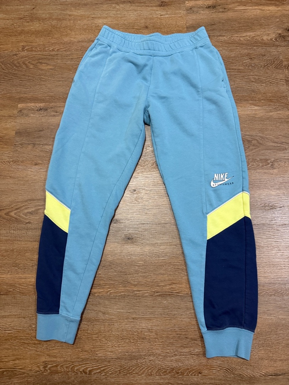 Nike Heritage Colorblock Fleece Joggers - Picture 2 of 8